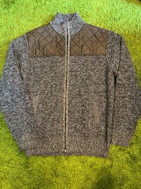 Men's Zip-Up Knit Sweater with Quilted Yoke - Gray